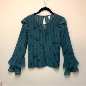 ⚡️SALE⚡️*HP* BP Sheer Bell Sleeve Top